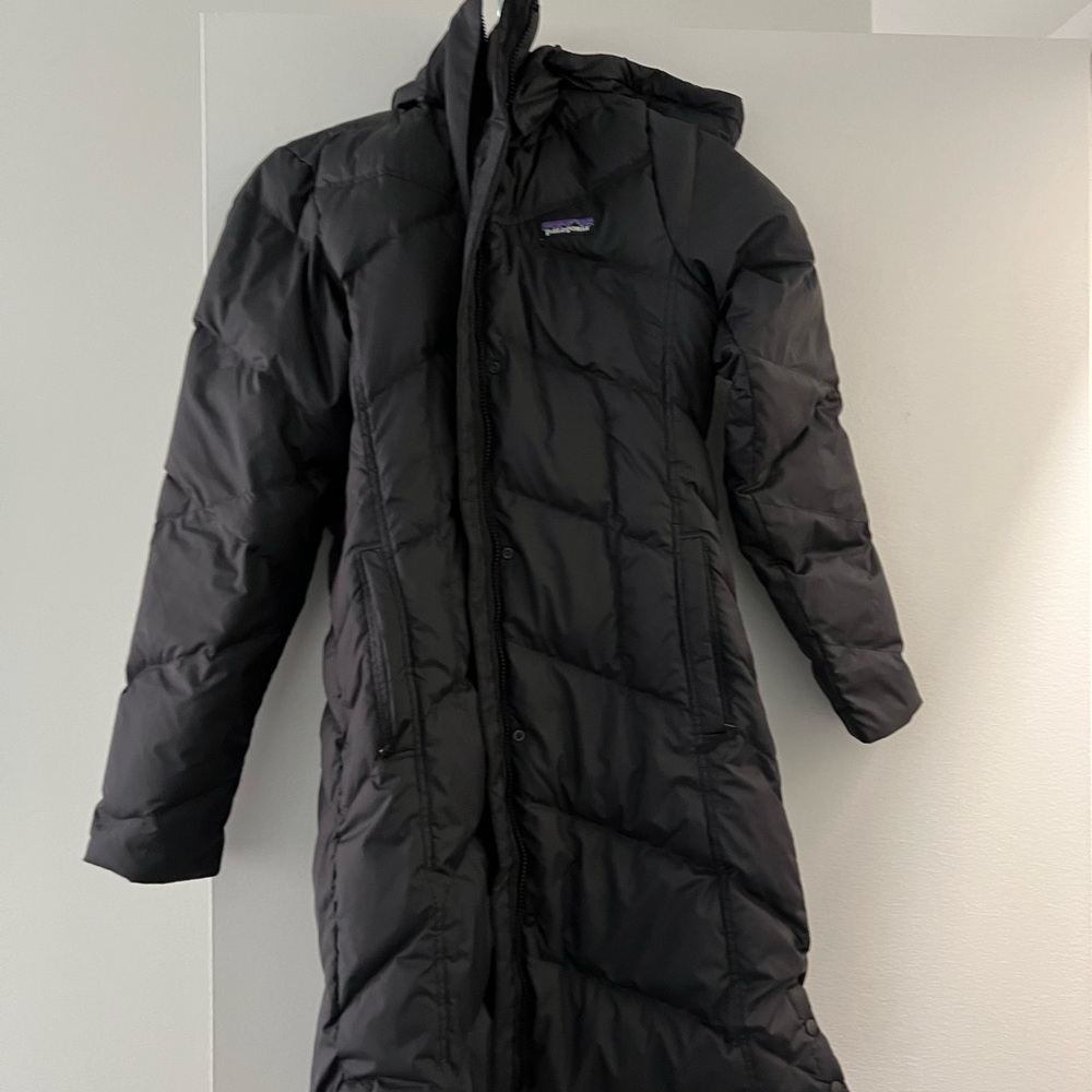 Patagonia Women’s Down With It Parka Size M